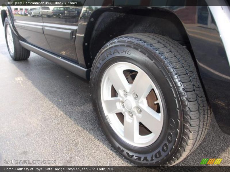 Black / Khaki 2006 Jeep Commander 4x4