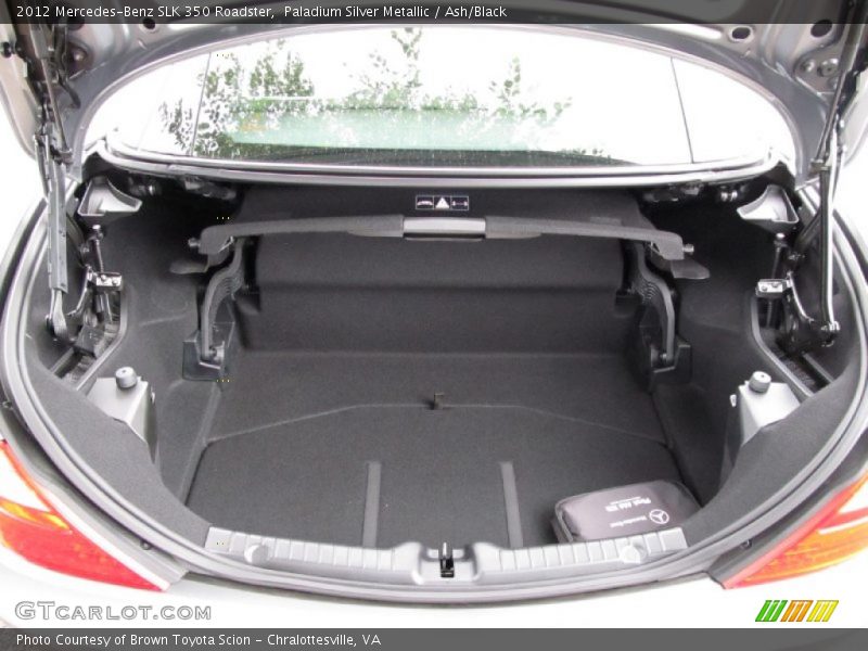  2012 SLK 350 Roadster Trunk