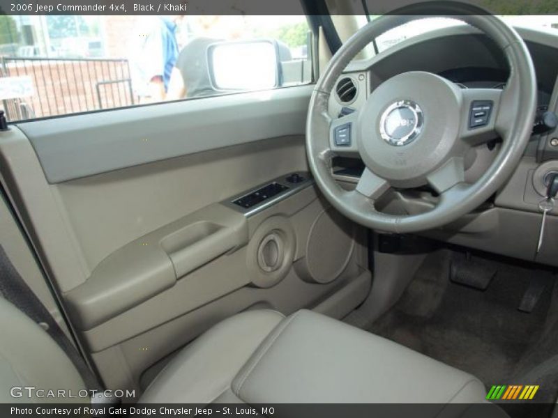 Black / Khaki 2006 Jeep Commander 4x4