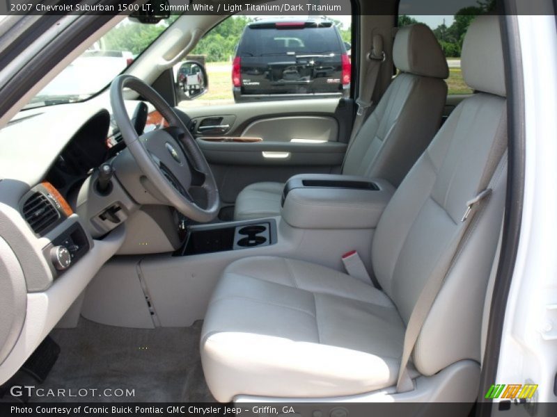 Summit White / Light Titanium/Dark Titanium 2007 Chevrolet Suburban 1500 LT