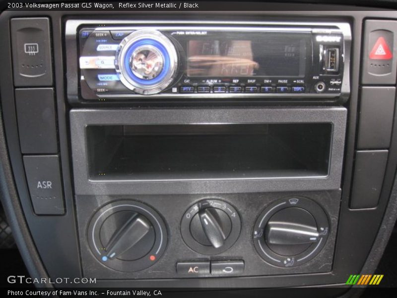 Reflex Silver Metallic / Black 2003 Volkswagen Passat GLS Wagon