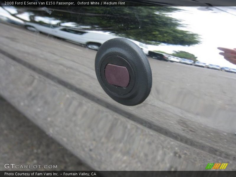 Oxford White / Medium Flint 2008 Ford E Series Van E150 Passenger