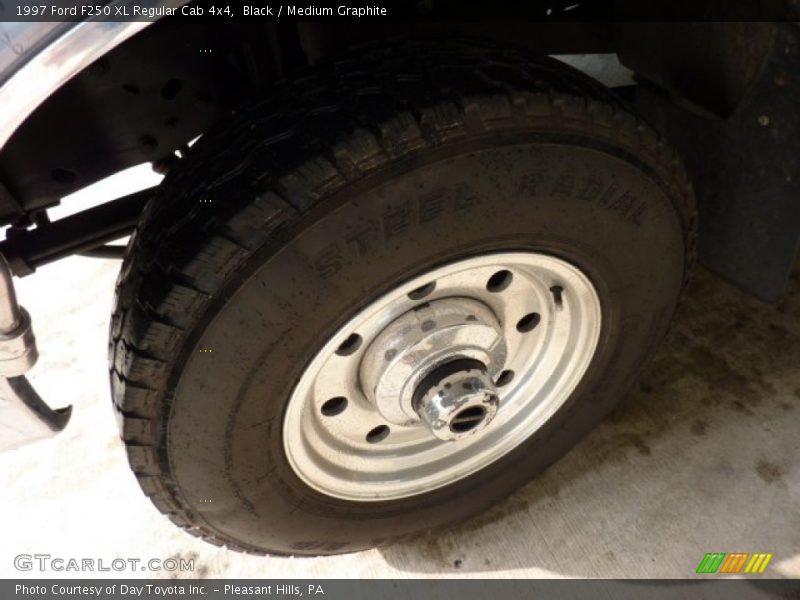 Black / Medium Graphite 1997 Ford F250 XL Regular Cab 4x4