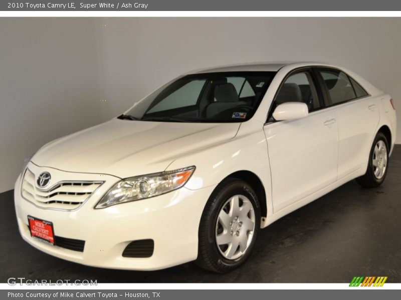 Super White / Ash Gray 2010 Toyota Camry LE