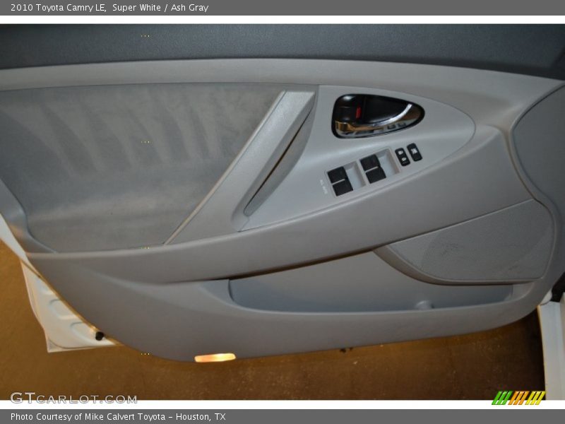 Super White / Ash Gray 2010 Toyota Camry LE
