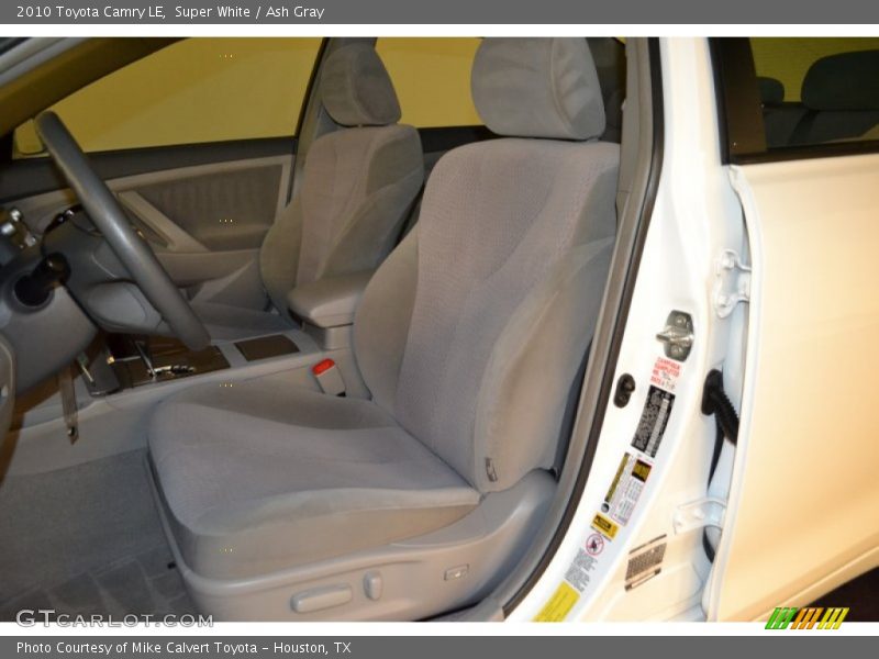Super White / Ash Gray 2010 Toyota Camry LE