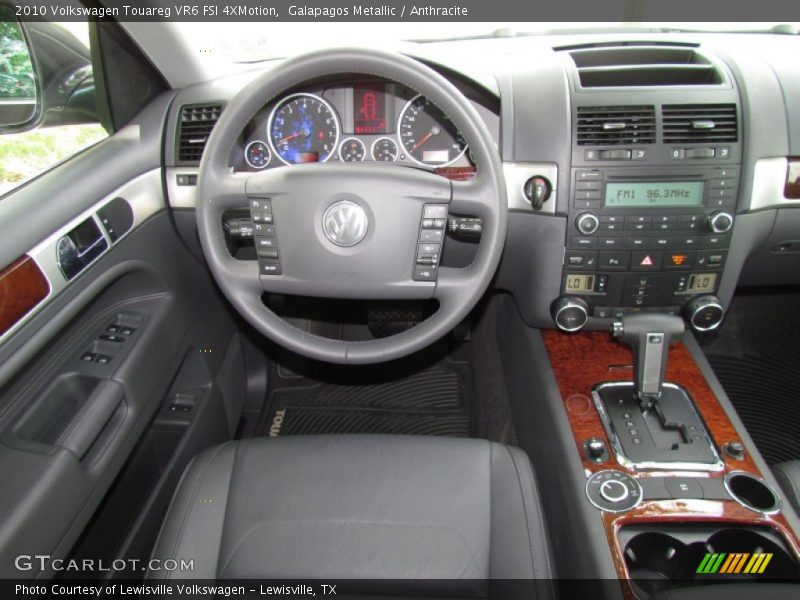 Galapagos Metallic / Anthracite 2010 Volkswagen Touareg VR6 FSI 4XMotion