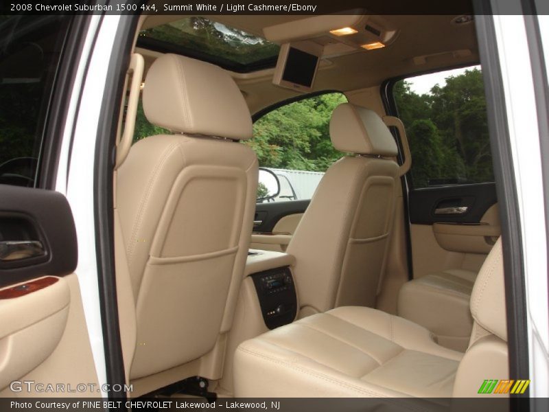  2008 Suburban 1500 4x4 Light Cashmere/Ebony Interior