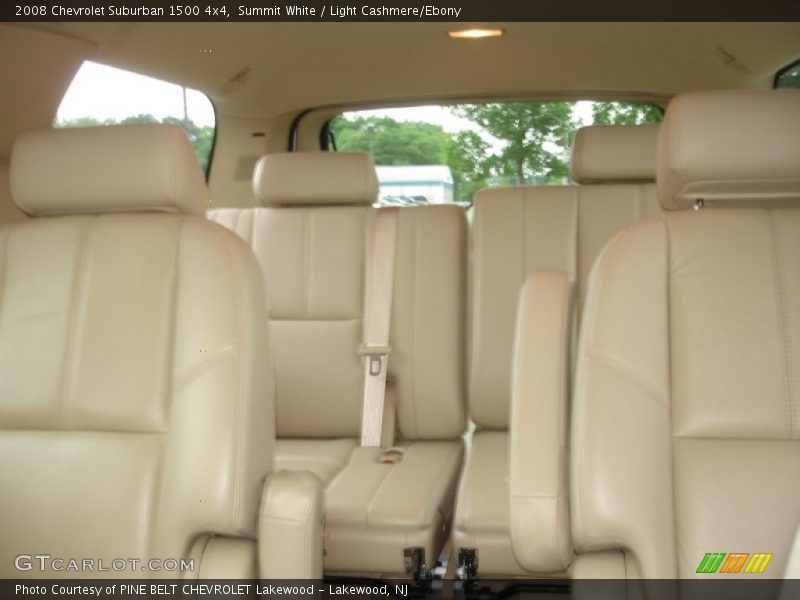  2008 Suburban 1500 4x4 Light Cashmere/Ebony Interior