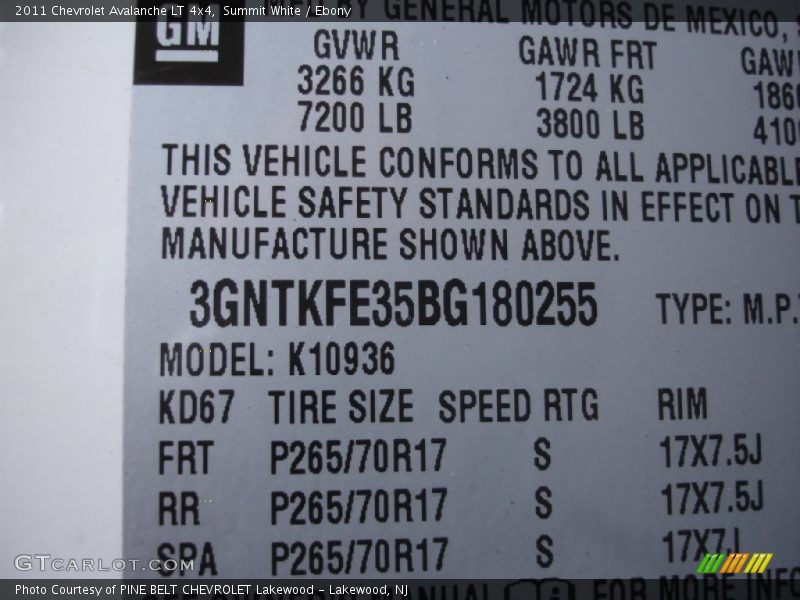 Summit White / Ebony 2011 Chevrolet Avalanche LT 4x4