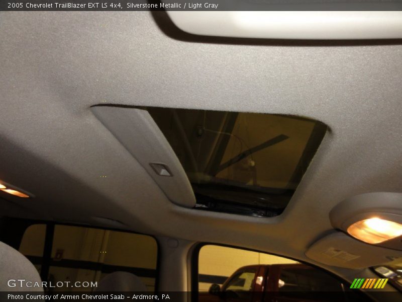 Silverstone Metallic / Light Gray 2005 Chevrolet TrailBlazer EXT LS 4x4