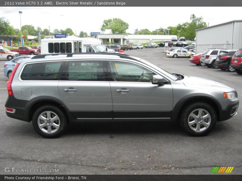  2011 XC70 3.2 AWD Electric Silver Metallic
