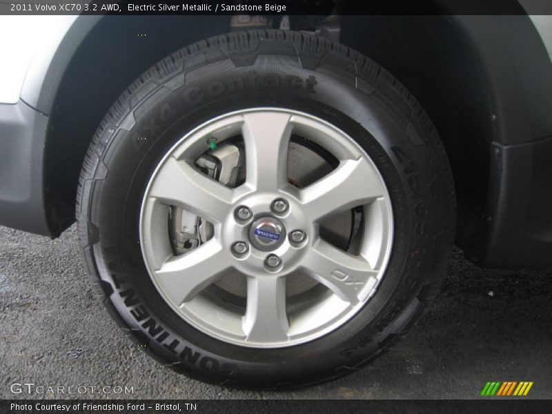  2011 XC70 3.2 AWD Wheel