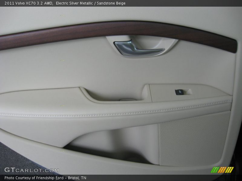Door Panel of 2011 XC70 3.2 AWD