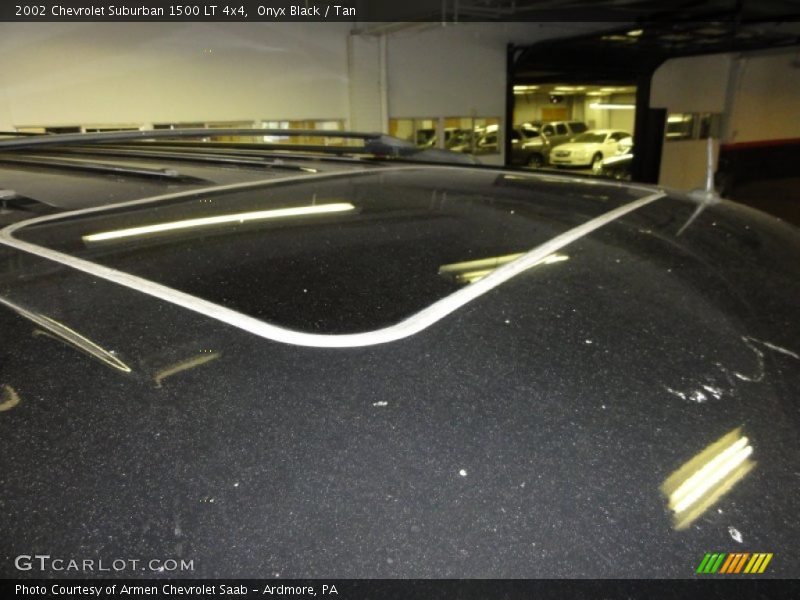 Onyx Black / Tan 2002 Chevrolet Suburban 1500 LT 4x4