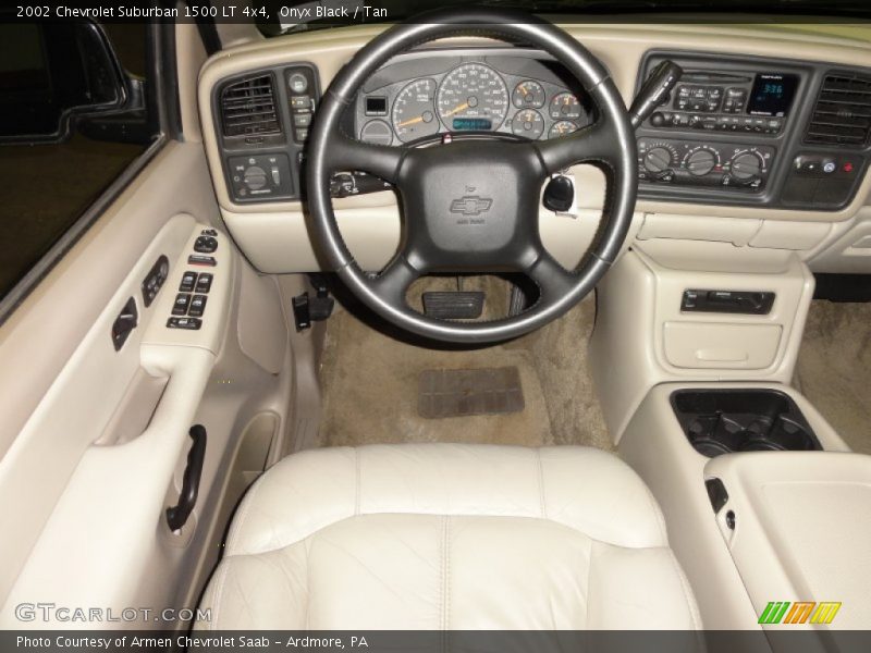 Dashboard of 2002 Suburban 1500 LT 4x4