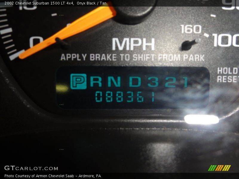 Onyx Black / Tan 2002 Chevrolet Suburban 1500 LT 4x4