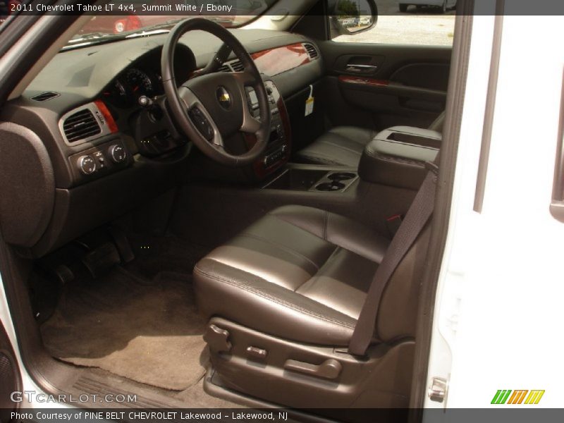 Summit White / Ebony 2011 Chevrolet Tahoe LT 4x4