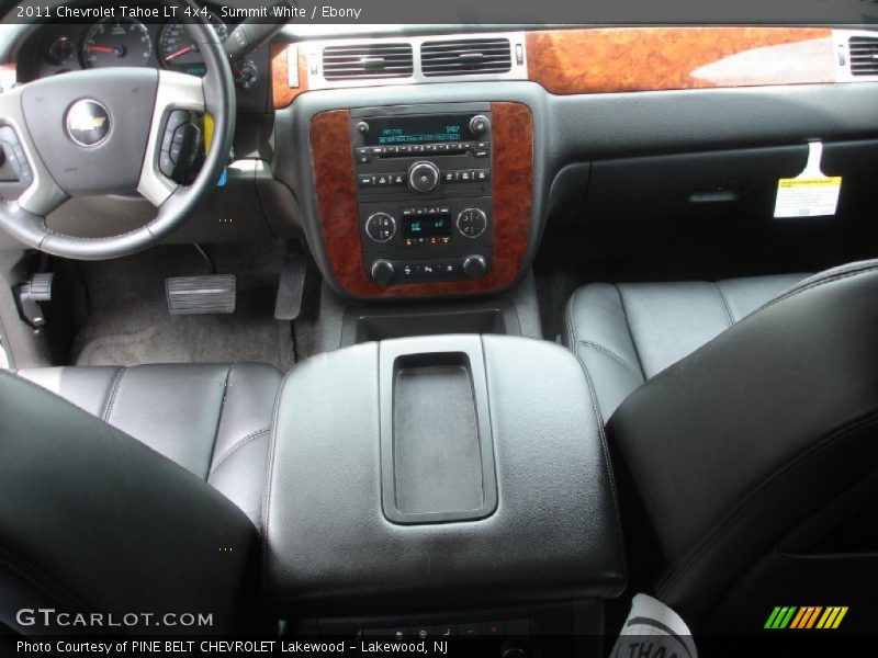 Summit White / Ebony 2011 Chevrolet Tahoe LT 4x4