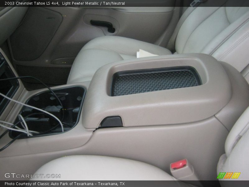 Light Pewter Metallic / Tan/Neutral 2003 Chevrolet Tahoe LS 4x4