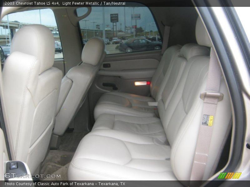 Light Pewter Metallic / Tan/Neutral 2003 Chevrolet Tahoe LS 4x4