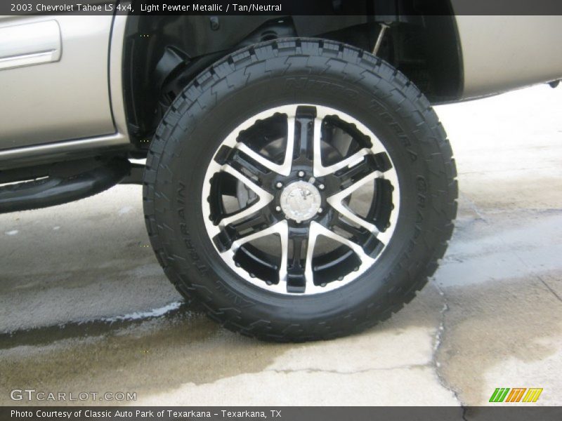 Light Pewter Metallic / Tan/Neutral 2003 Chevrolet Tahoe LS 4x4