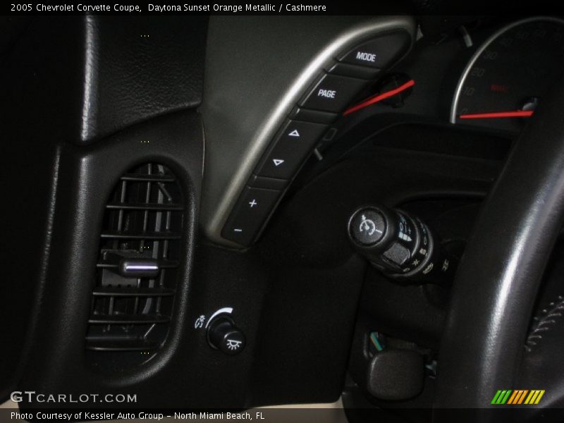 Controls of 2005 Corvette Coupe