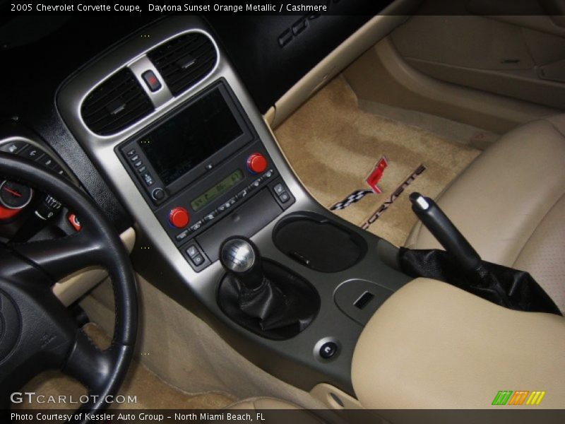 Controls of 2005 Corvette Coupe