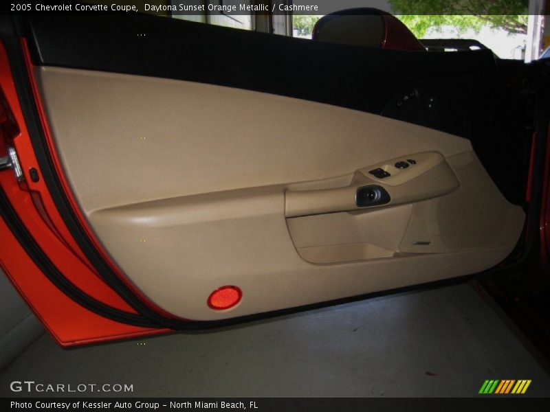 Door Panel of 2005 Corvette Coupe