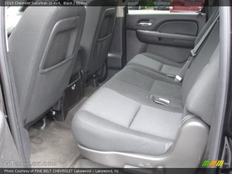 Black / Ebony 2010 Chevrolet Suburban LS 4x4