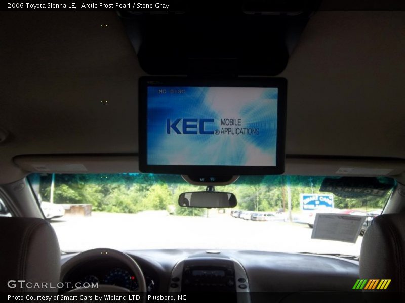 Arctic Frost Pearl / Stone Gray 2006 Toyota Sienna LE