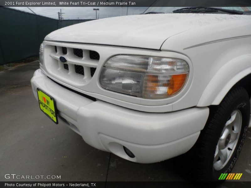 White Pearl Tri-Coat / Medium Prairie Tan 2001 Ford Explorer Limited