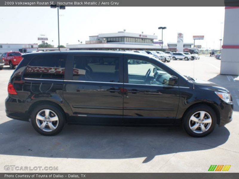Nocturne Black Metallic / Aero Grey 2009 Volkswagen Routan SE