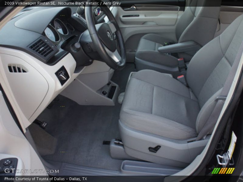 Nocturne Black Metallic / Aero Grey 2009 Volkswagen Routan SE