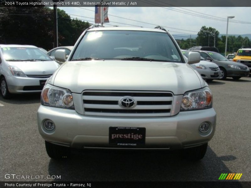 Millenium Silver Metallic / Ash 2004 Toyota Highlander Limited V6 4WD