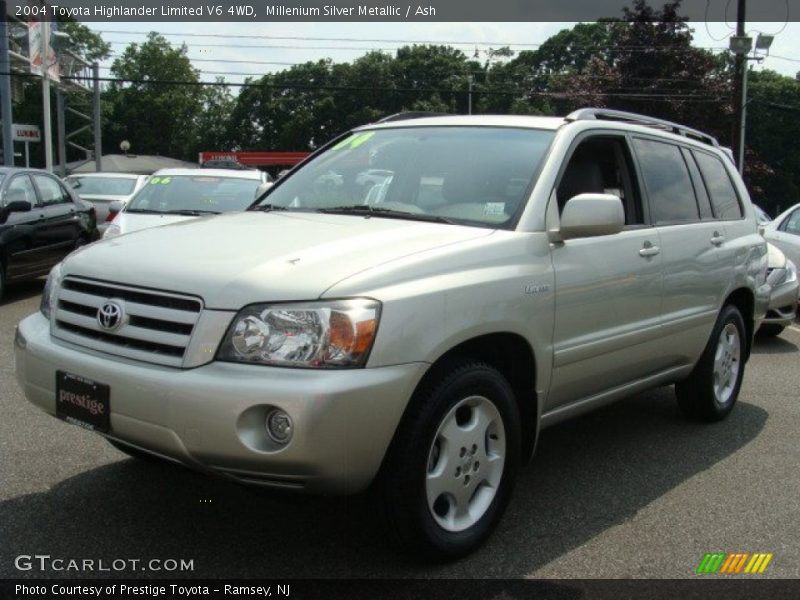 Millenium Silver Metallic / Ash 2004 Toyota Highlander Limited V6 4WD