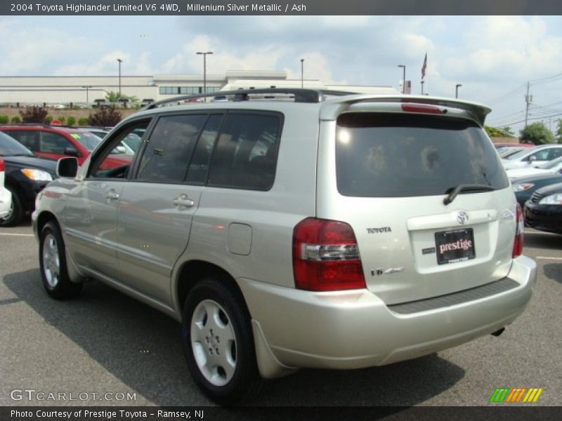 Millenium Silver Metallic / Ash 2004 Toyota Highlander Limited V6 4WD