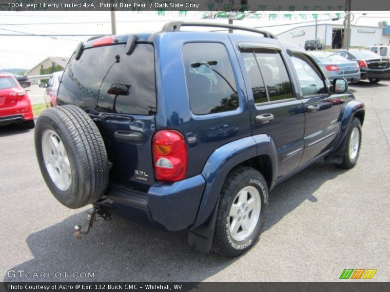 Patriot Blue Pearl / Dark Slate Gray 2004 Jeep Liberty Limited 4x4