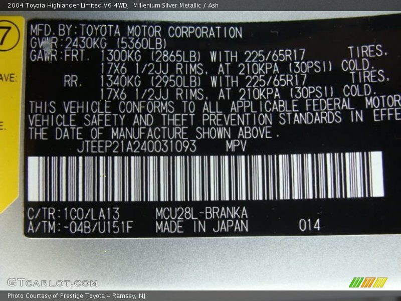 Millenium Silver Metallic / Ash 2004 Toyota Highlander Limited V6 4WD