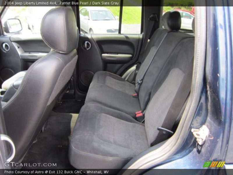 Patriot Blue Pearl / Dark Slate Gray 2004 Jeep Liberty Limited 4x4