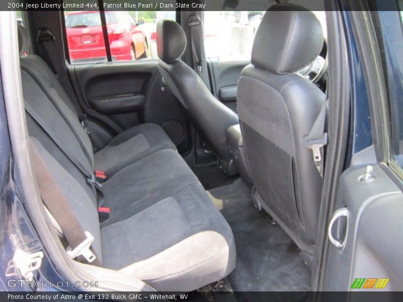 Patriot Blue Pearl / Dark Slate Gray 2004 Jeep Liberty Limited 4x4