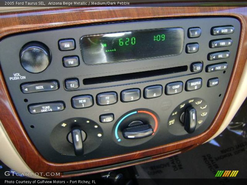 Arizona Beige Metallic / Medium/Dark Pebble 2005 Ford Taurus SEL