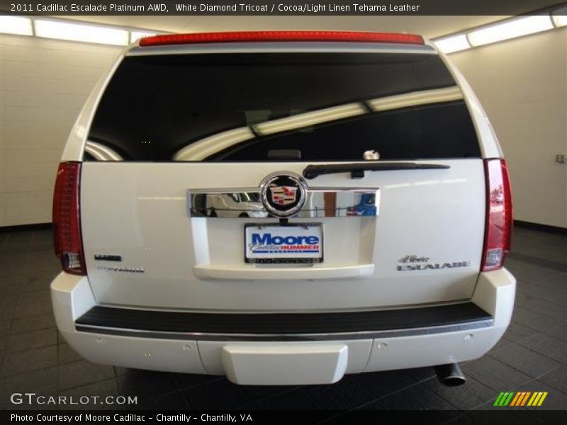 White Diamond Tricoat / Cocoa/Light Linen Tehama Leather 2011 Cadillac Escalade Platinum AWD