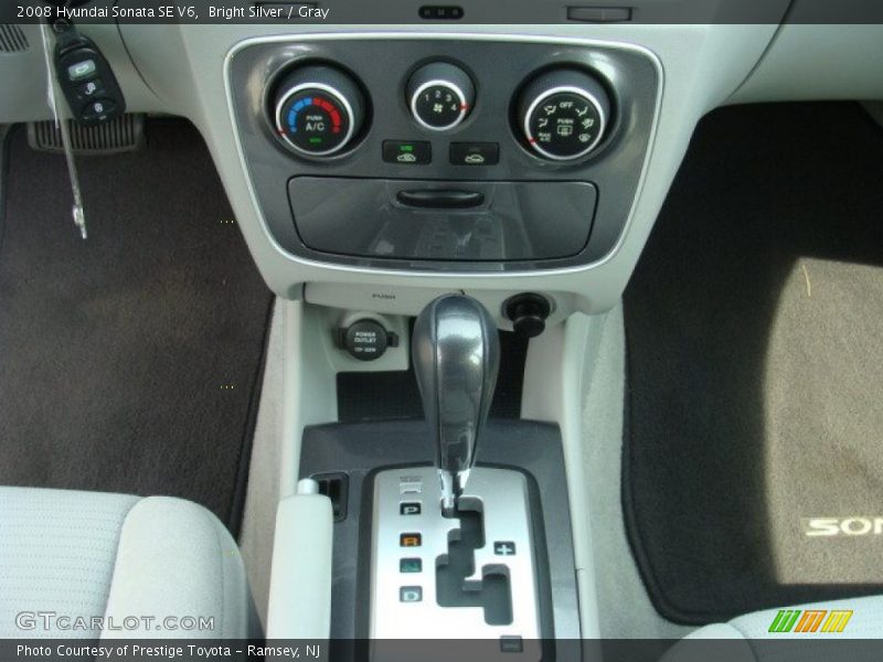 Bright Silver / Gray 2008 Hyundai Sonata SE V6