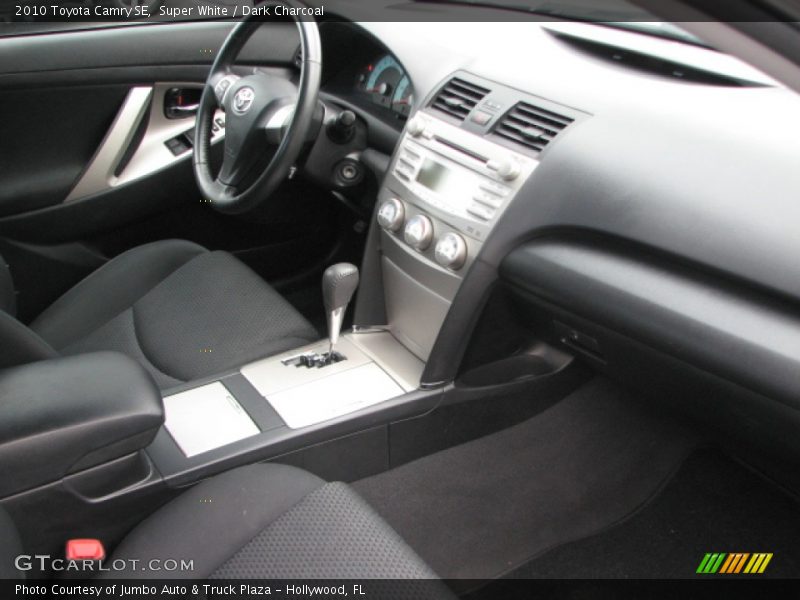 Super White / Dark Charcoal 2010 Toyota Camry SE