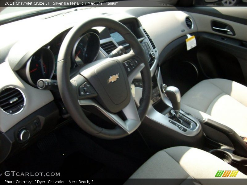 Silver Ice Metallic / Medium Titanium 2011 Chevrolet Cruze LT