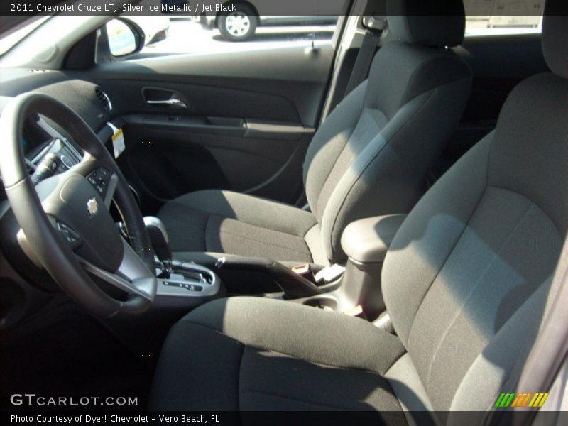 Silver Ice Metallic / Jet Black 2011 Chevrolet Cruze LT
