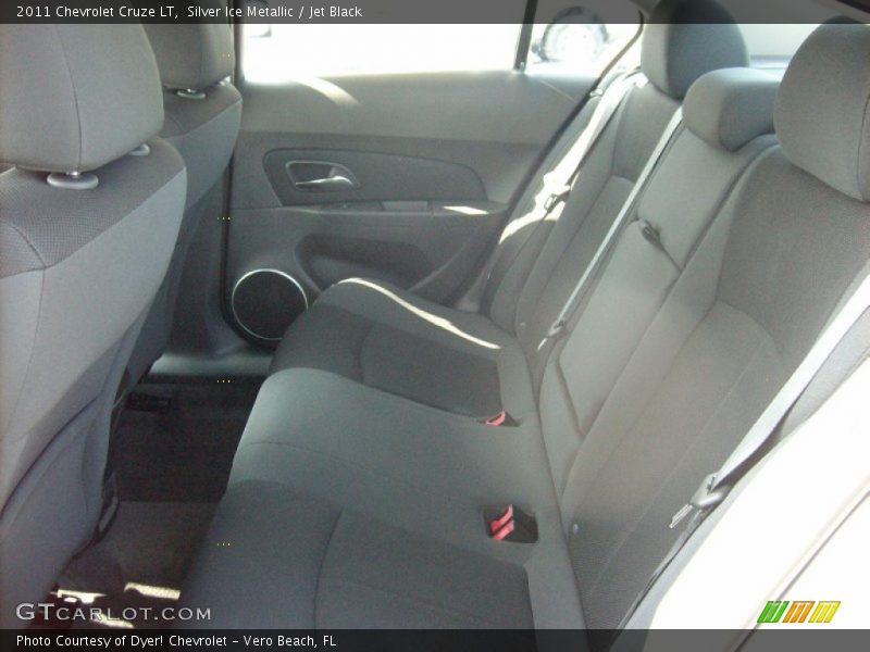 Silver Ice Metallic / Jet Black 2011 Chevrolet Cruze LT