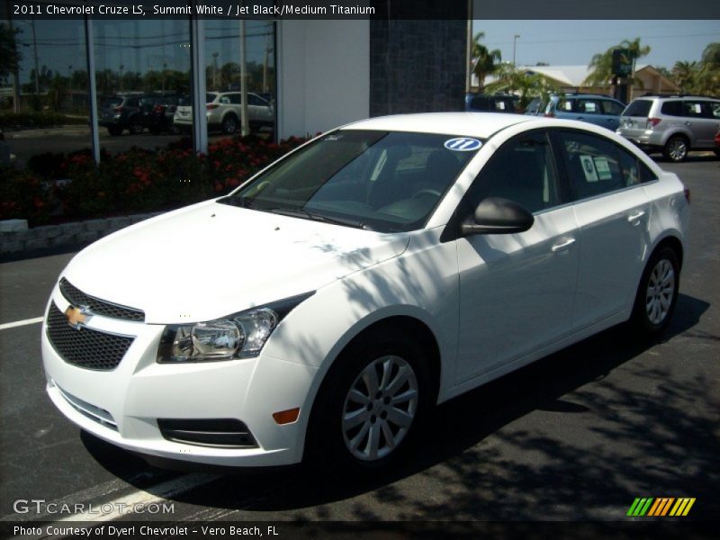 Summit White / Jet Black/Medium Titanium 2011 Chevrolet Cruze LS