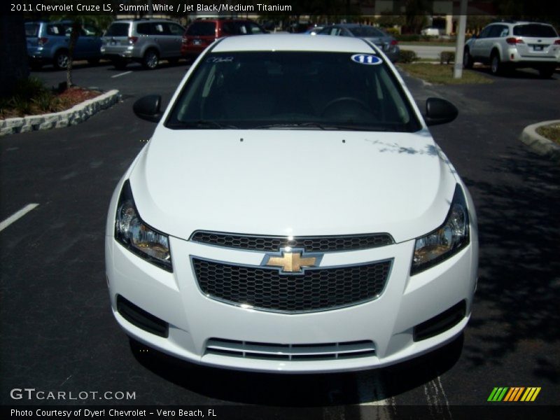 Summit White / Jet Black/Medium Titanium 2011 Chevrolet Cruze LS